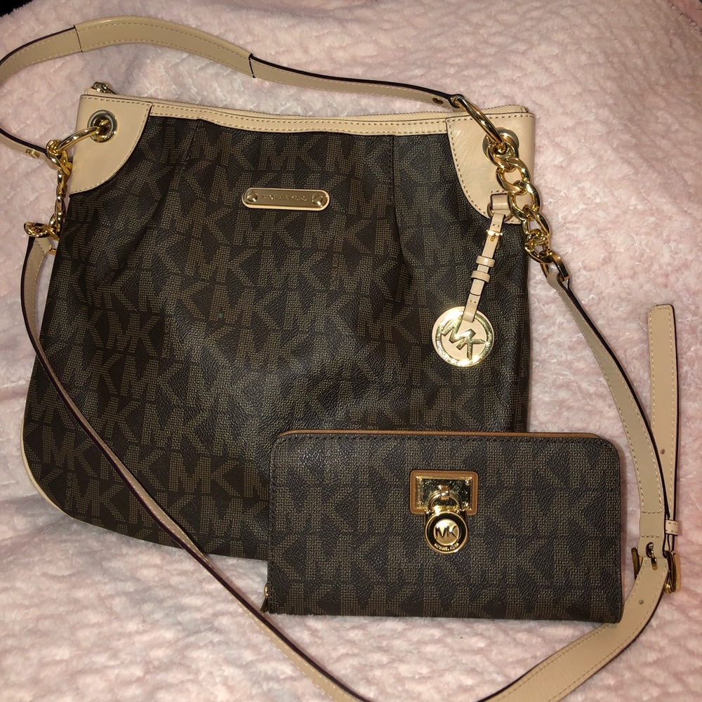 Authentic Michael Kors Handbag & Wallet